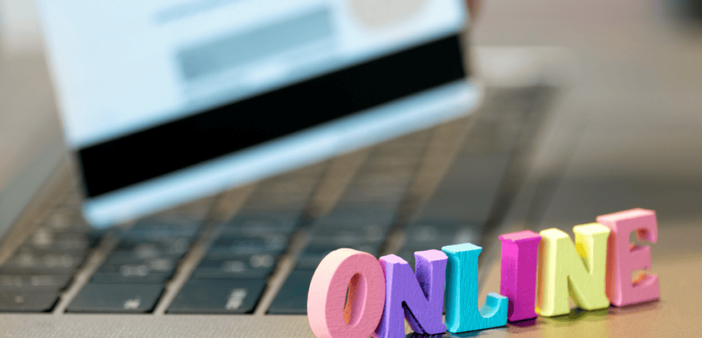 When Should Online Sellers Charge Customers